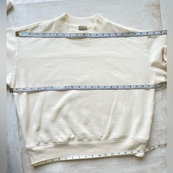 A New Day Cropped Sweatshirt in Cream/ Off-white/ Eggshell/ Ivory color, S - Picture 10 of 11